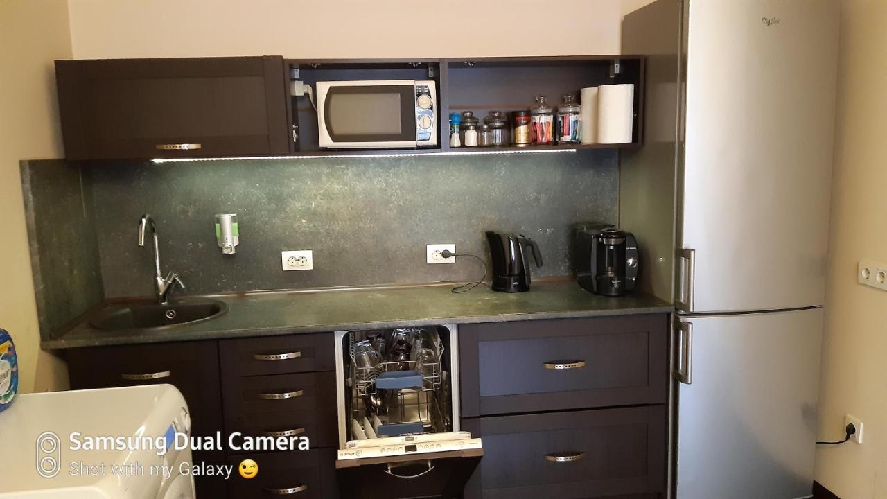Central Point Apartment Lviv Ngoại thất bức ảnh