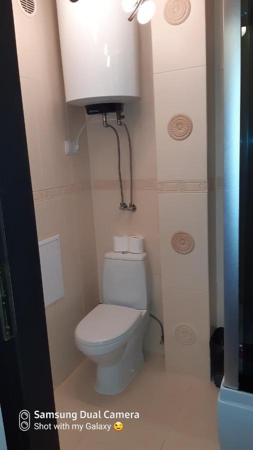 Central Point Apartment Lviv Ngoại thất bức ảnh